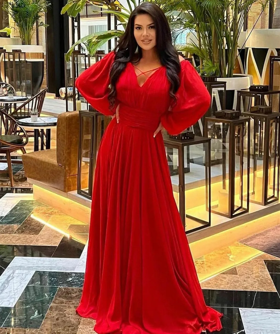 

Sexy Chiffon V-Neck Evening Desses with Sleeves Saudi A-Line Red Pleated Floor Length Prom Dresses for Women Wedding حزب اللباس