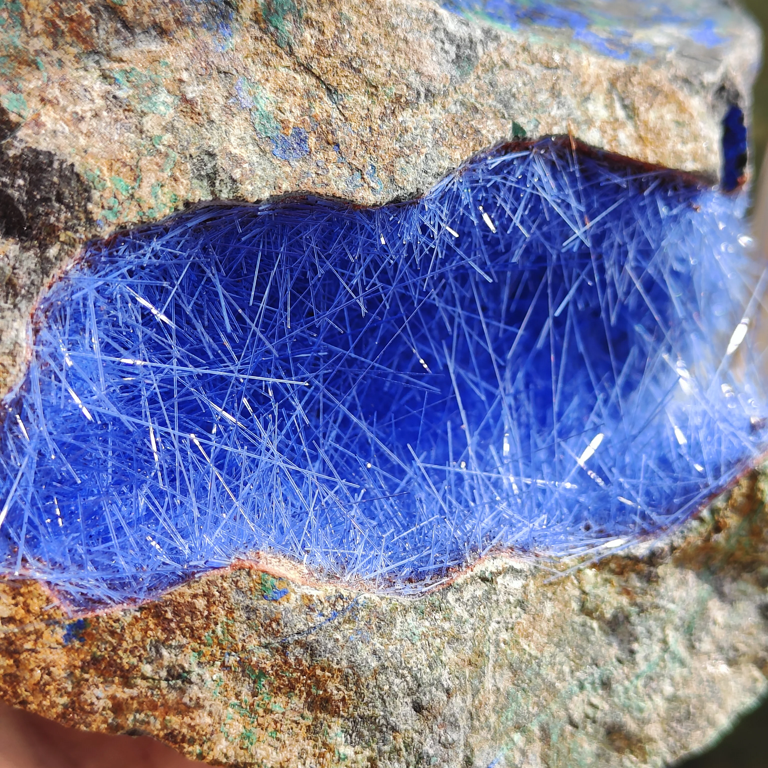 1.2kg 1pcs Natural beautiful Geode Azurite and Malachite symbiotic mineral specimen crystal Stones and crystals Healing crystal