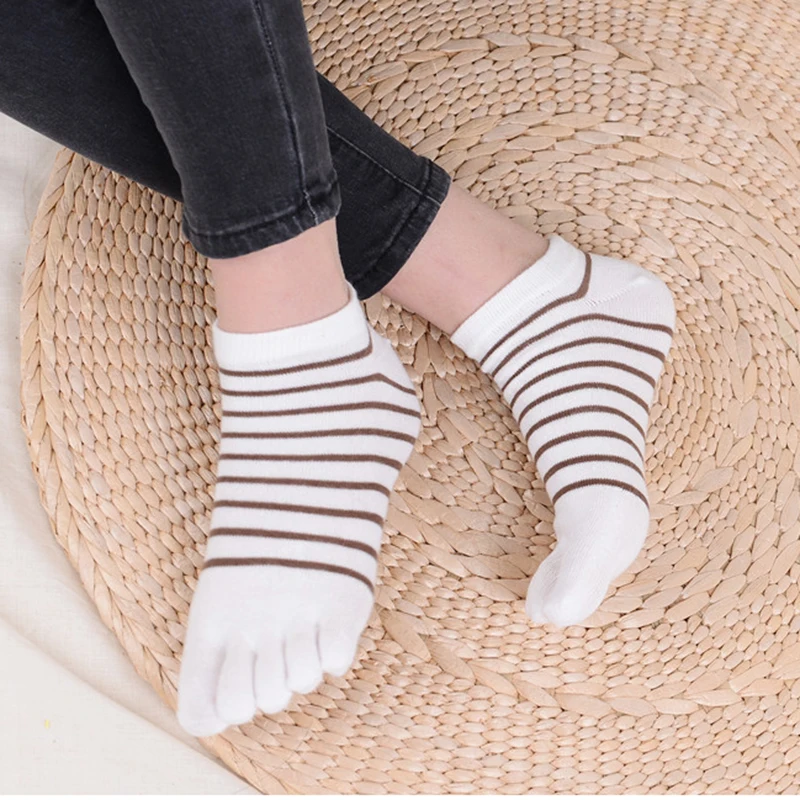 

Hot Women Girls Casual Five Finger Socks Short Tube Spring Summer Fashion Striped Ankle Toe Socks Cotton chaussettes femmes