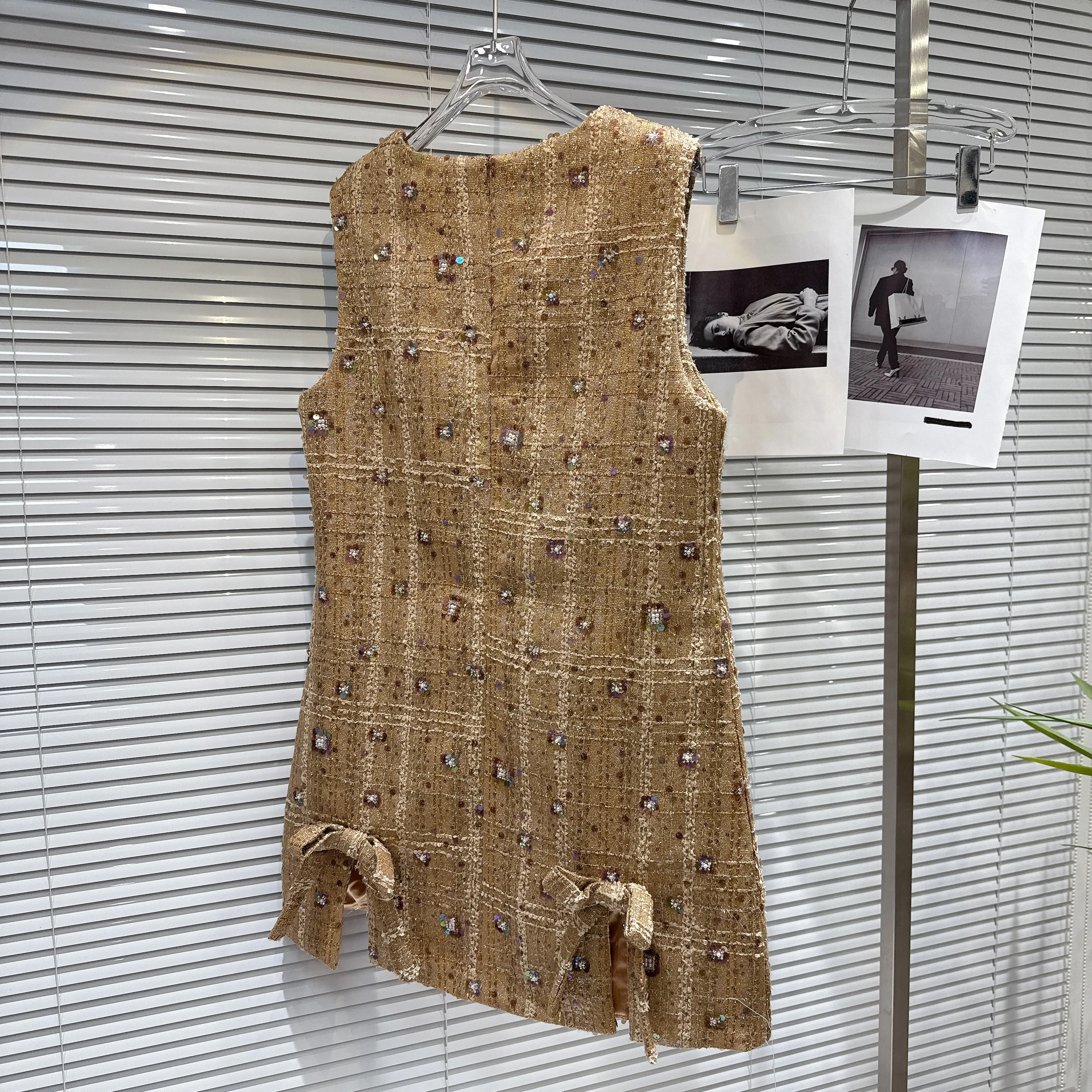 French Elegant Fashion Socialite Sleeveless Dress Sequin Bow Round Neck Slim Fit A-line Tweed Short Tank Dress for Women Autumn