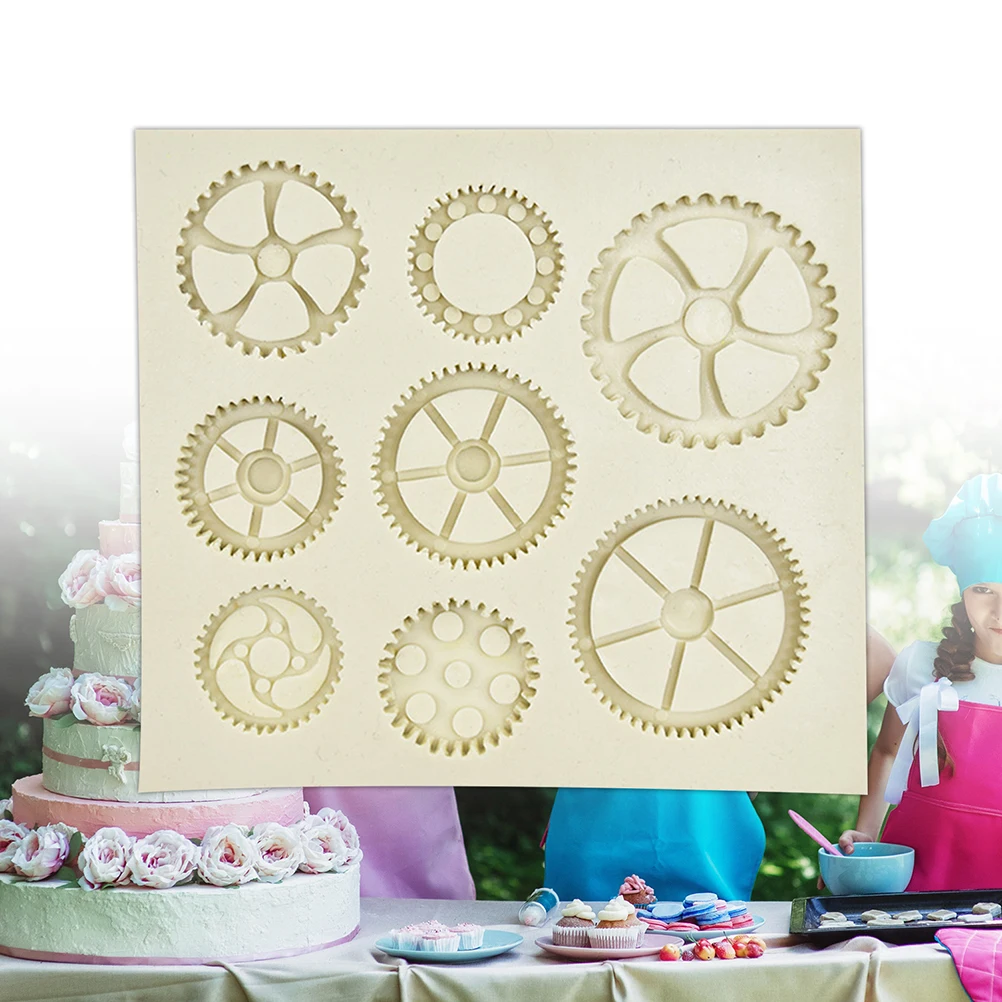 

Interesting Design Mold Silicone Cake Fondant Molds Clock Party Baking DIY Gear