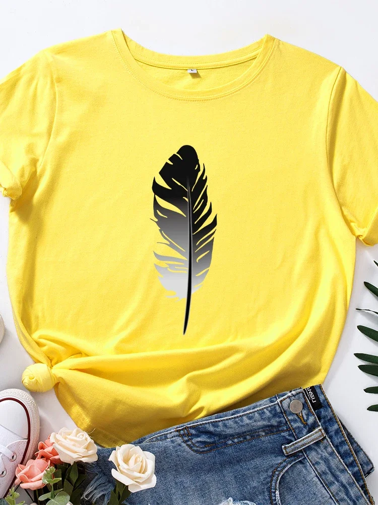 Camiseta con estampado de plumas negras para Mujer, Camiseta holgada de manga corta con cuello redondo, Camisetas de verano para Mujer