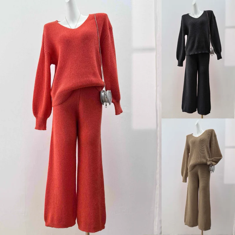 

Женский вязаный комплект из двух предметов: свободный свитер с V-образным вырезом и брюки с широкими штанинами, повседневный наряд