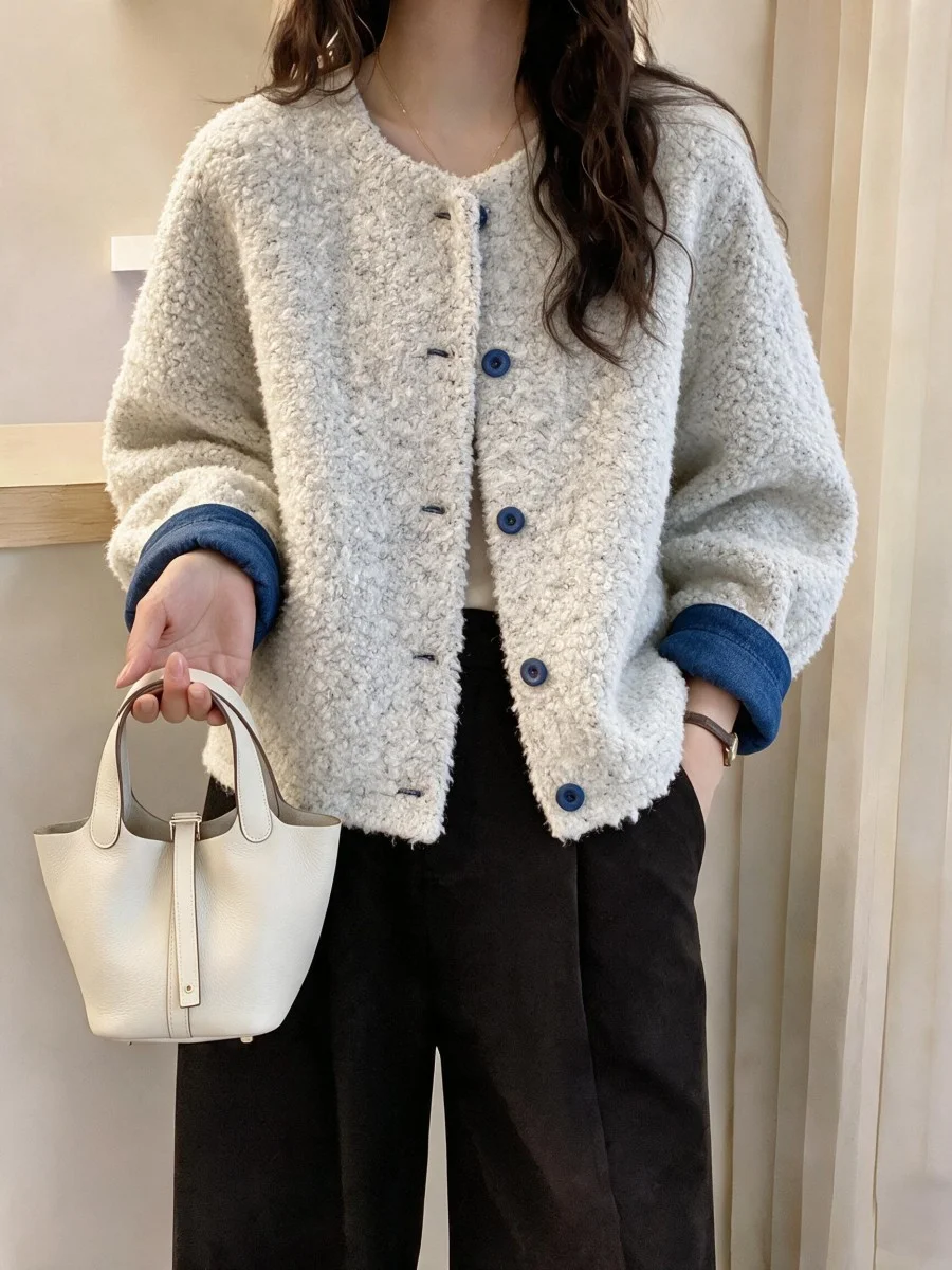 Ladies Thickened Cotton Lined Sheepskin Jacket 2026 New Loose Short Style Velour Cotton Clothes Warm Gentle Style Casual Wear