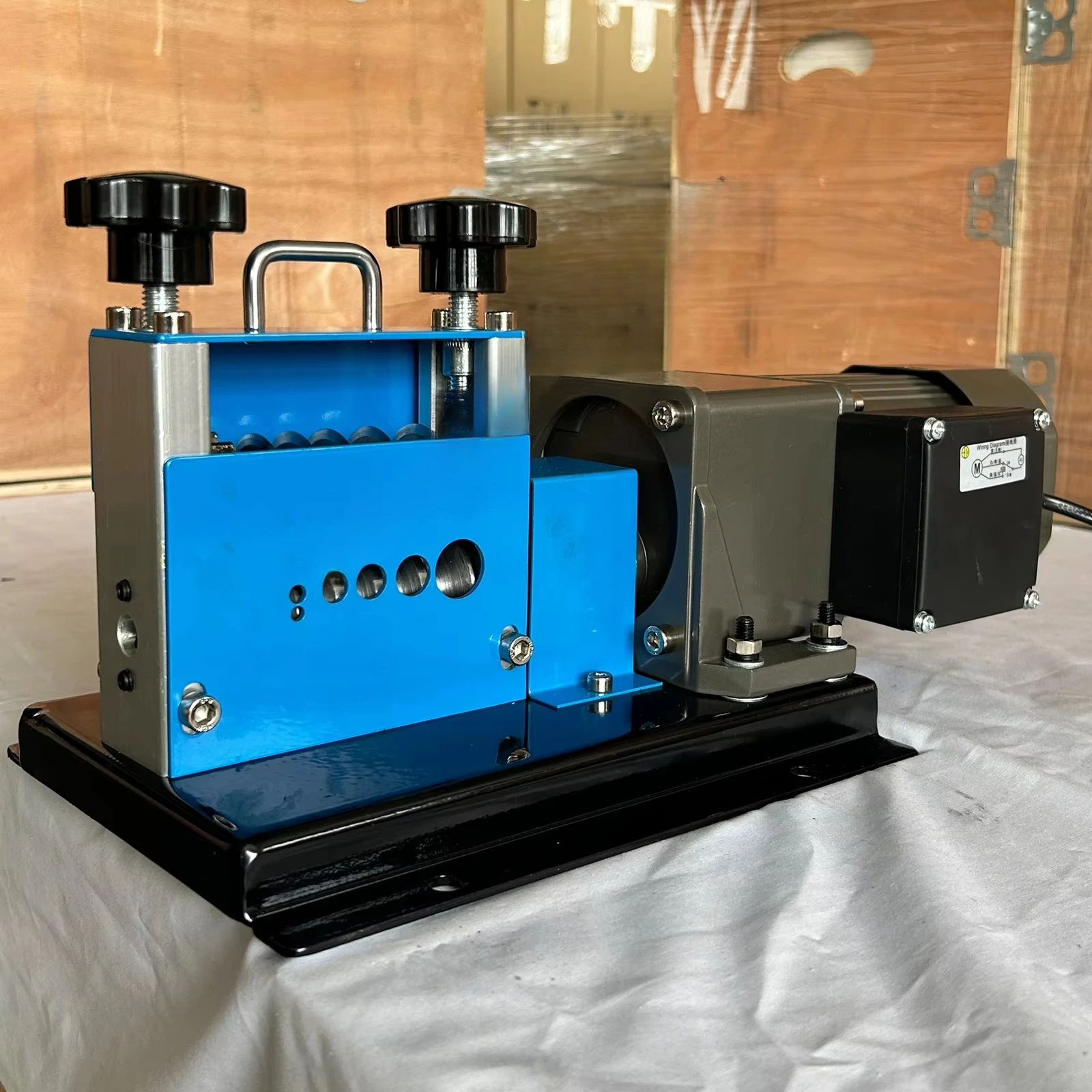 Wire Stripper Machine Powered Portable Electric Wire Stripping Machine 1.5- 17mm for Scrap Cable Copper Recycling Peeling 90W