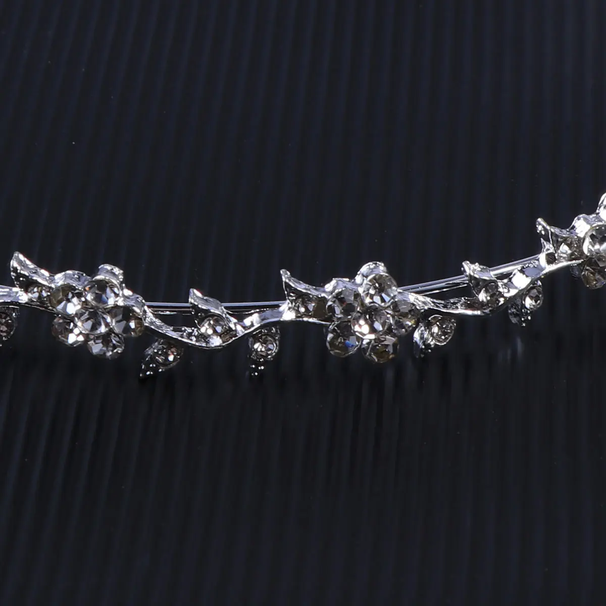 

Petal Crown Tiara Brides Delicate Flower Hair Band Rhinestone Headband for Women Scarf