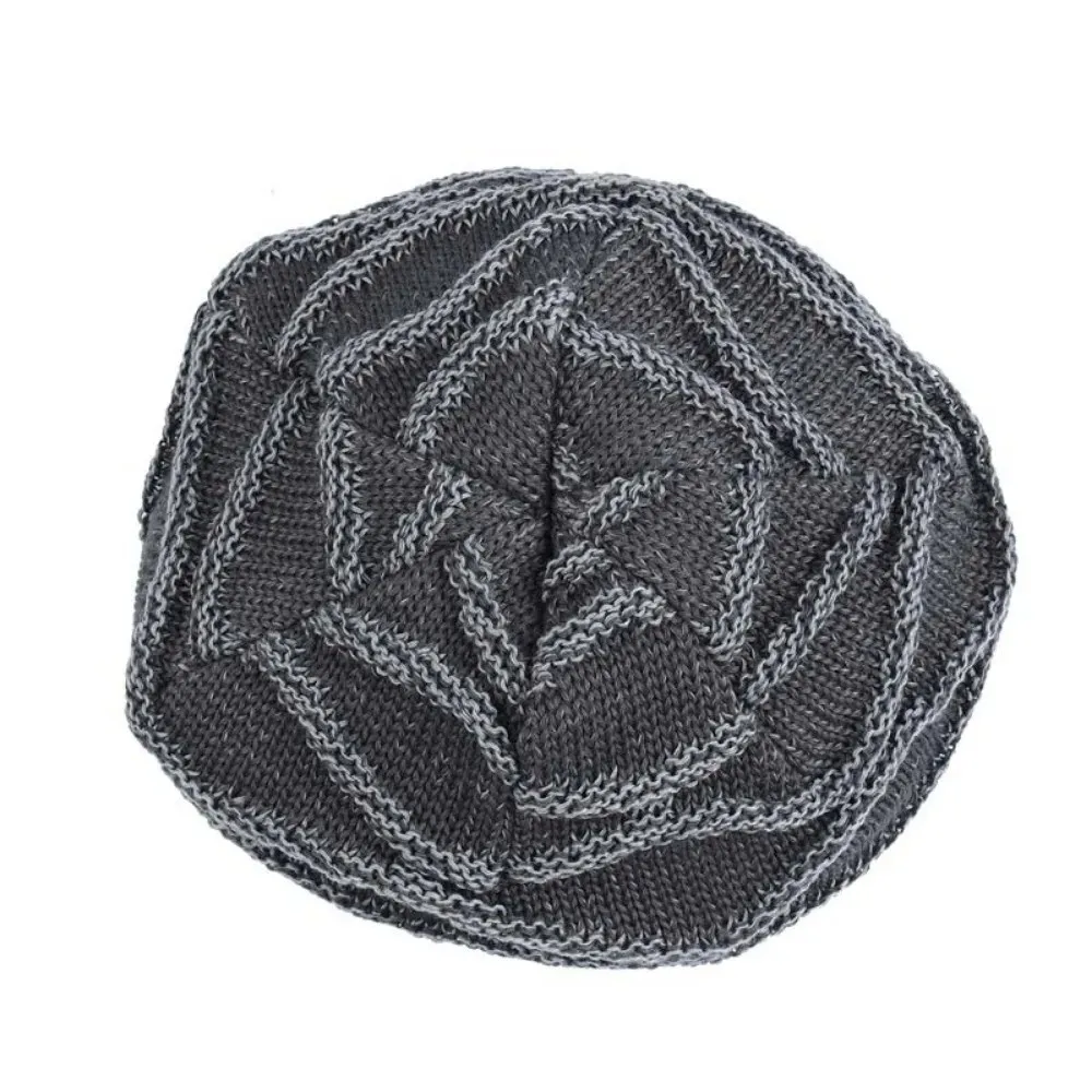 Berretto in pile morbido e ispessito Berretto a stella antivento Cappello caldo pullover da ciclismo jacquard a rombo all'aperto