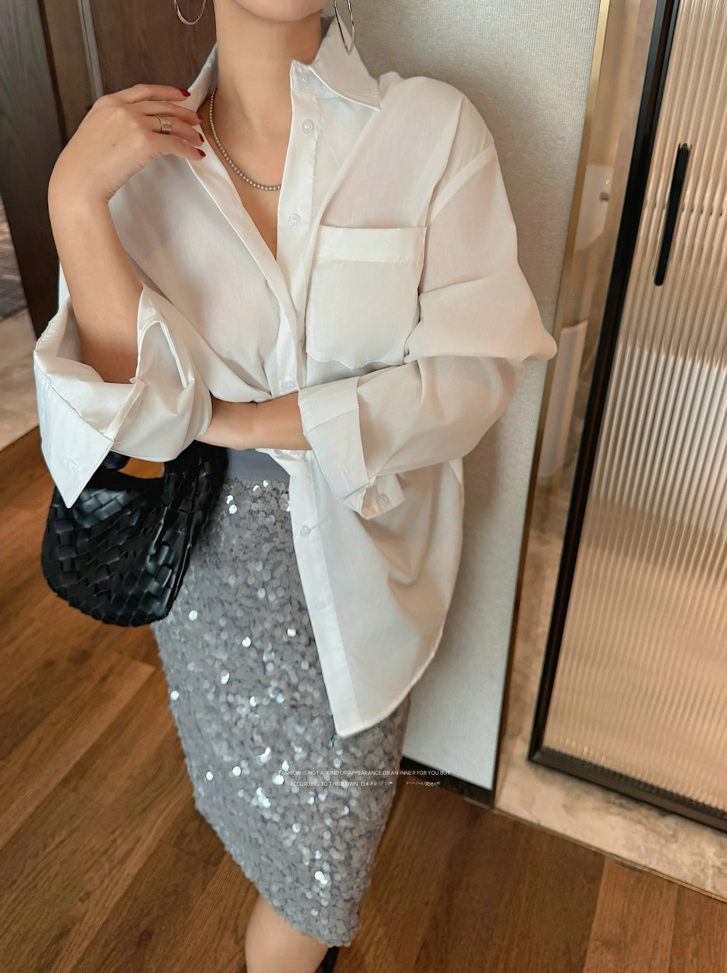 

JINGONI Women's Pure Color Long Sleeve Shirt Spring 2026 Chic Simple Loose Fashion Straight Cut Polyester Fiber French Style
