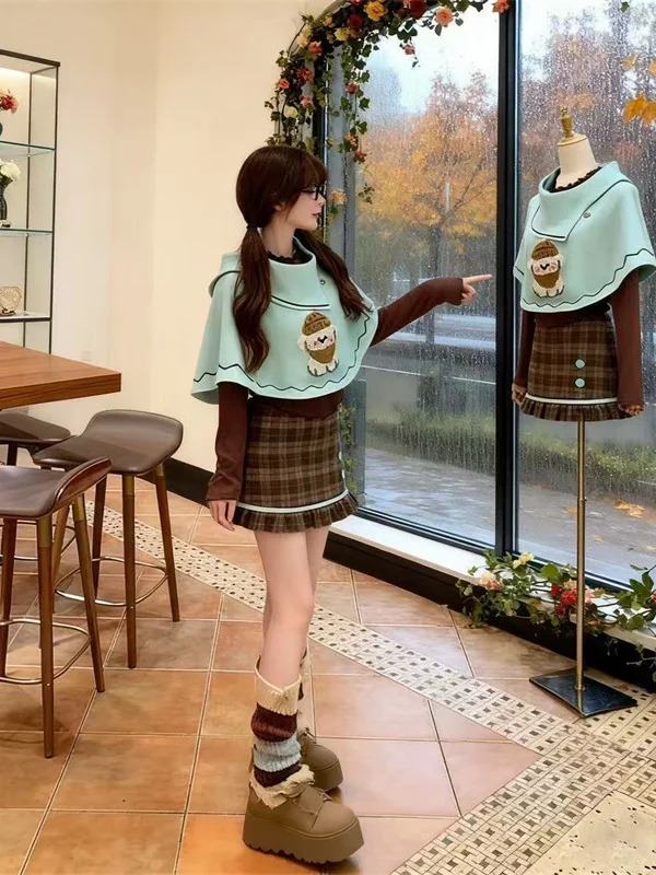 

Early Autumn Sweet Sle Women's Outfit Set with Plaid Skirt And Coat Faionable And Attractive Cuser Favorite