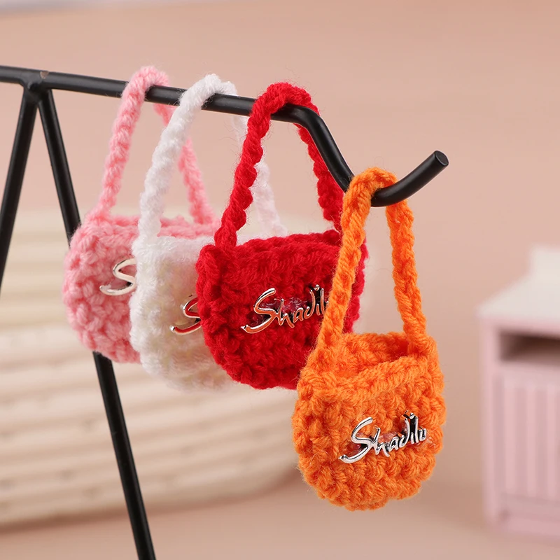 1:12 Mini Woven Shoulder Bag Cute Knitting Wool Bag Crossbody Bag Dollhouse Doll Toys Accessories