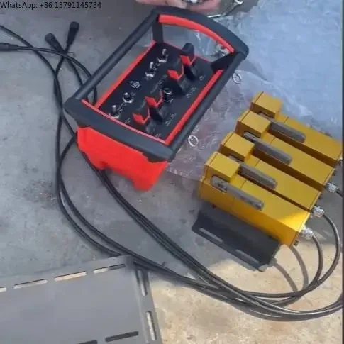 

6. Joystick function: weightlifting, 12-24V hydraulic valve, truck crane remote control