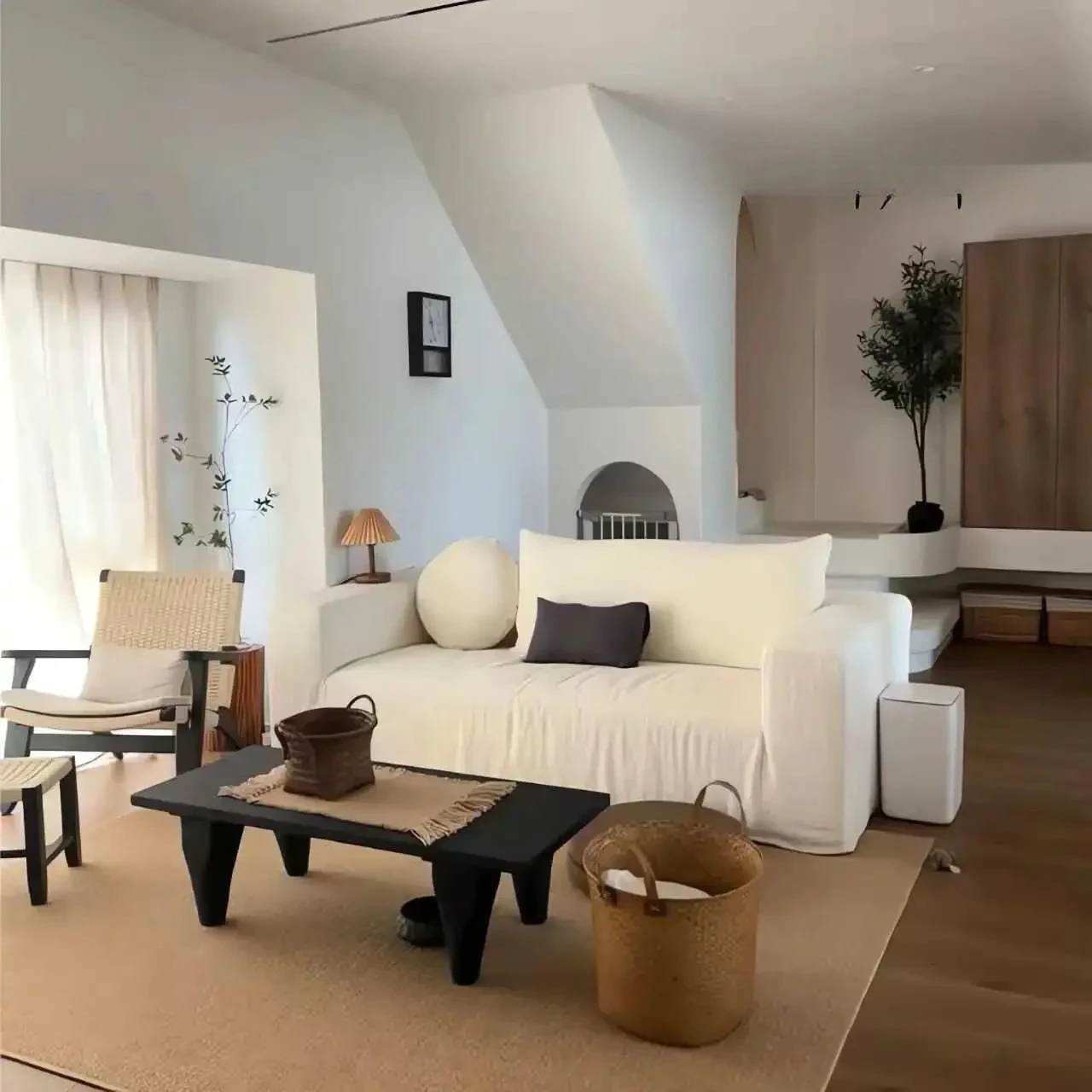 A  three-person living room Japanese-style linen sofa  Wabi-sabi fabric removable and washable small apartment
