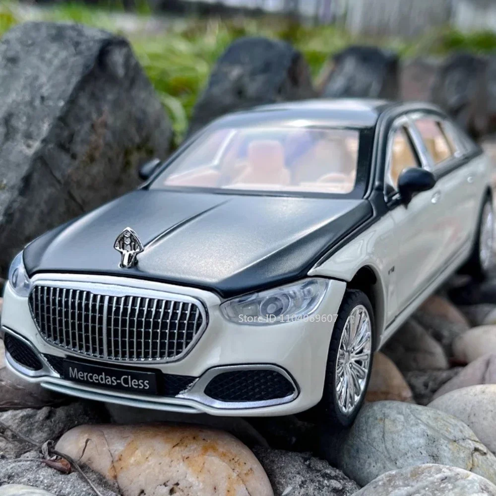 Modelo de coche Maybach S680, escala 1:24, puertas de juguete que se pueden abrir, luz de sonido, extraíble, simulación fundida, colección de niños, regalos de decoración