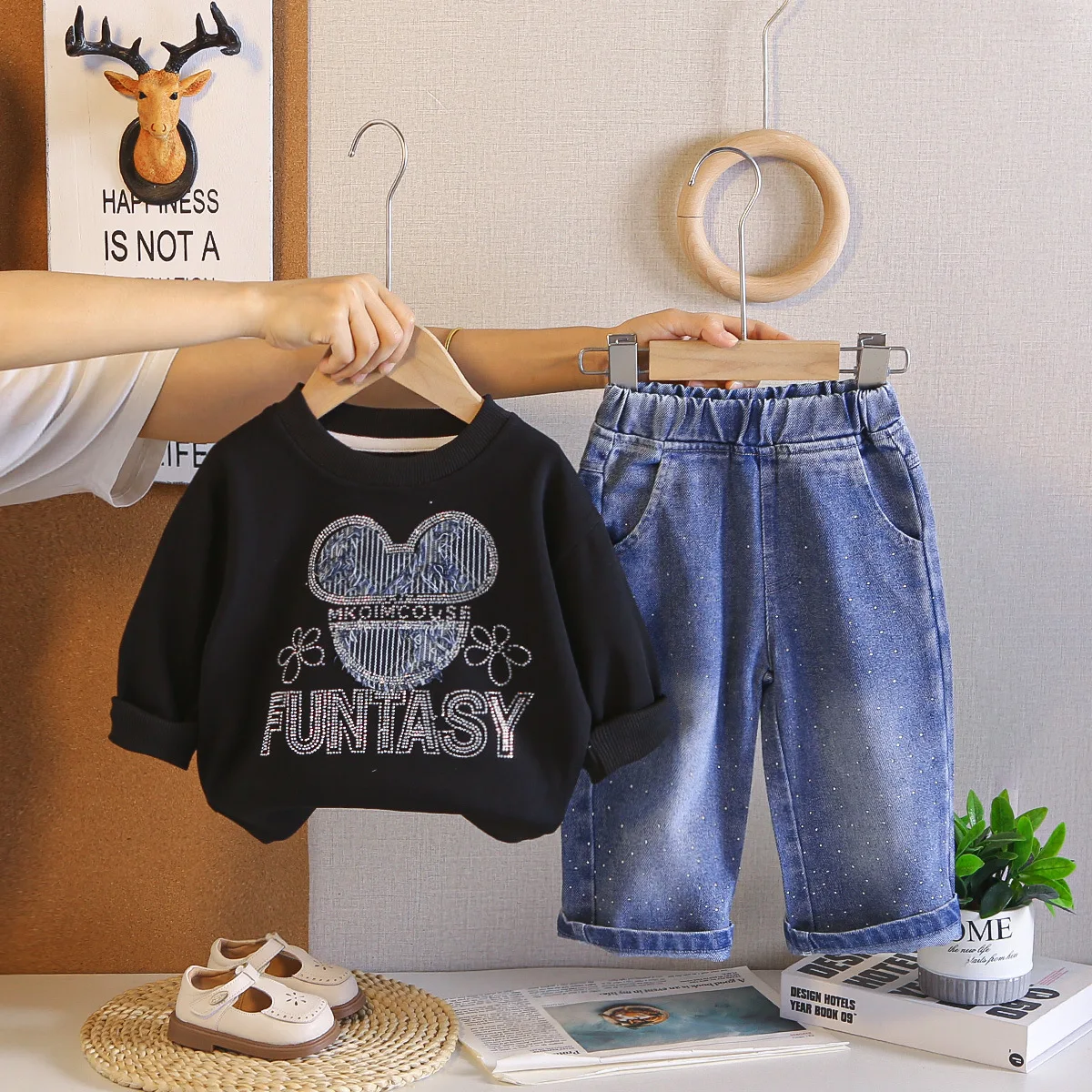 2026 Fall Baby Girl Outfits Clothes for Children From 3 Years To 4 Cute Cartoon Long Sleeve Sweatershirt and Pants Two Piece Set