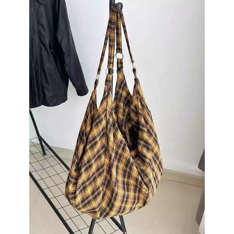 

Women Stylish Checkered Shoulder Bag Ultra-Large Compartments Convertible Backpack Leisure Shopping Tote Bag
