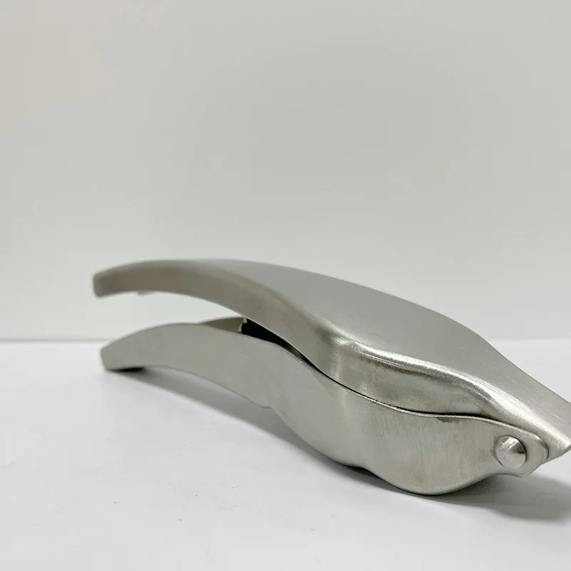 Kitchen Tools Multifunctional Chestnut Opener Nut Walnut Stainless Steel Portable Nutcracker Chestnut Clip