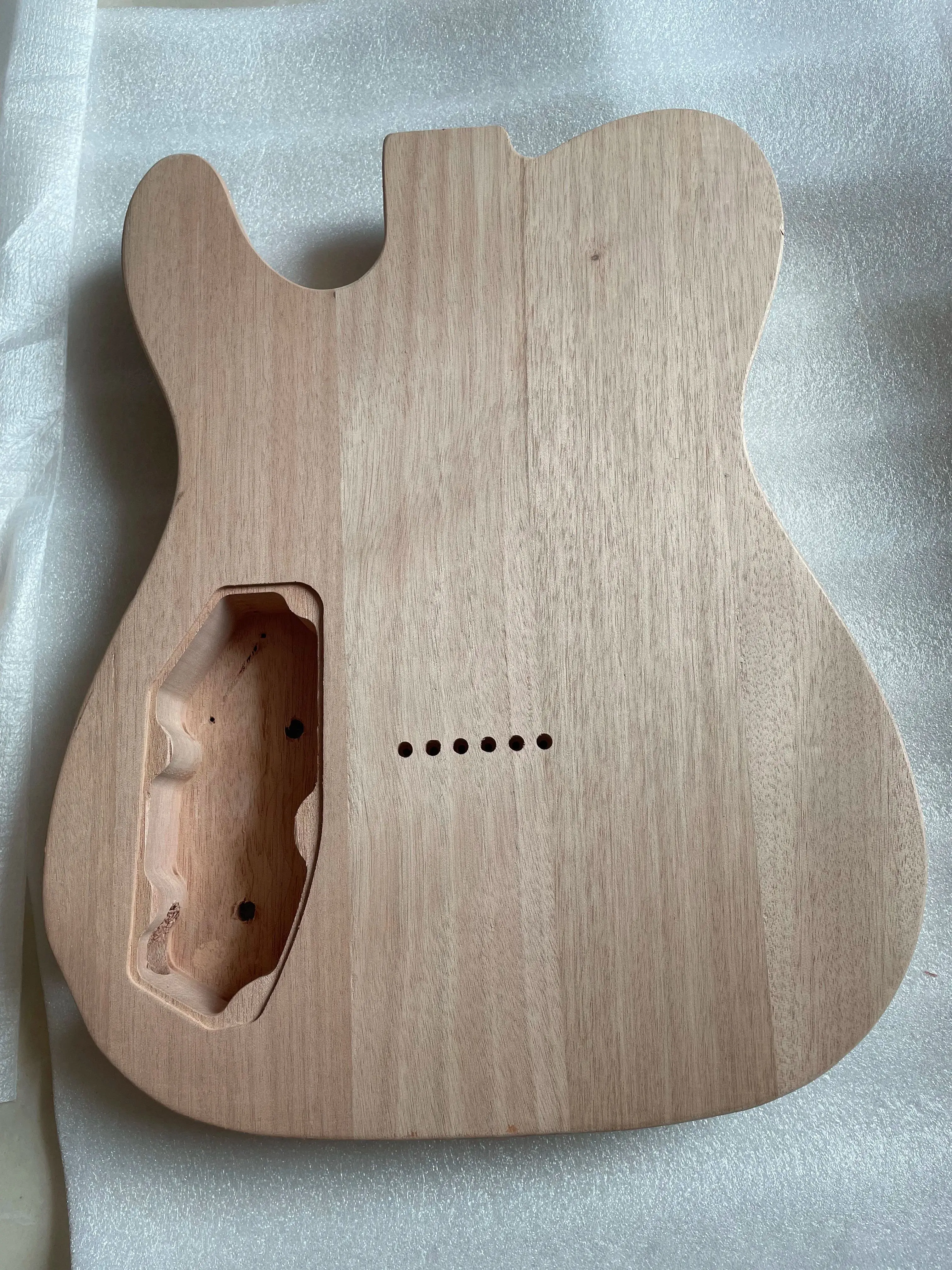 Costomized Electric Guitar Body Unfinished Mahogany Wood Beautiful Flame Maple Veneer DIY Guitar Barrel For TL Style Guitarra