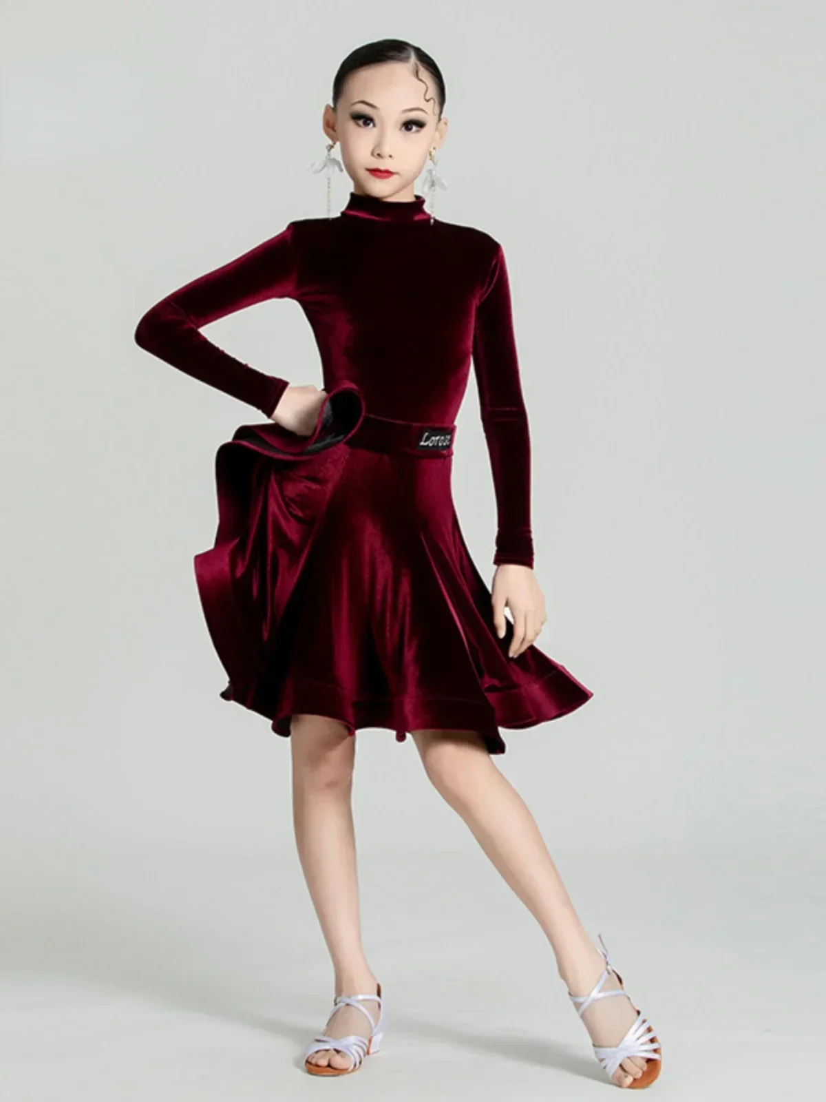 

Тренировочная одежда для латинских танцев для девочек, осенне-зимняя юбка с длинными рукавами для латинских танцев, одежда для выступлений на сцене, одежда для соревнований