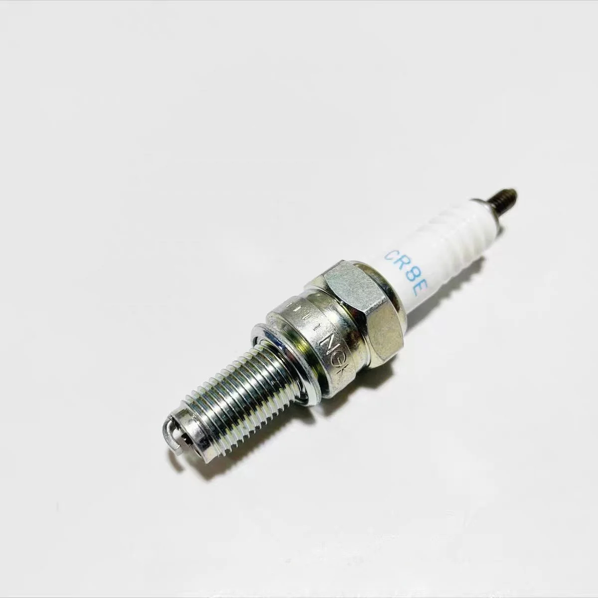 Original Motorcycle Spark Plug For LONCIN VOGE 250T SR250GT CU250 LX250-22 350AC LX300-9 CR8E