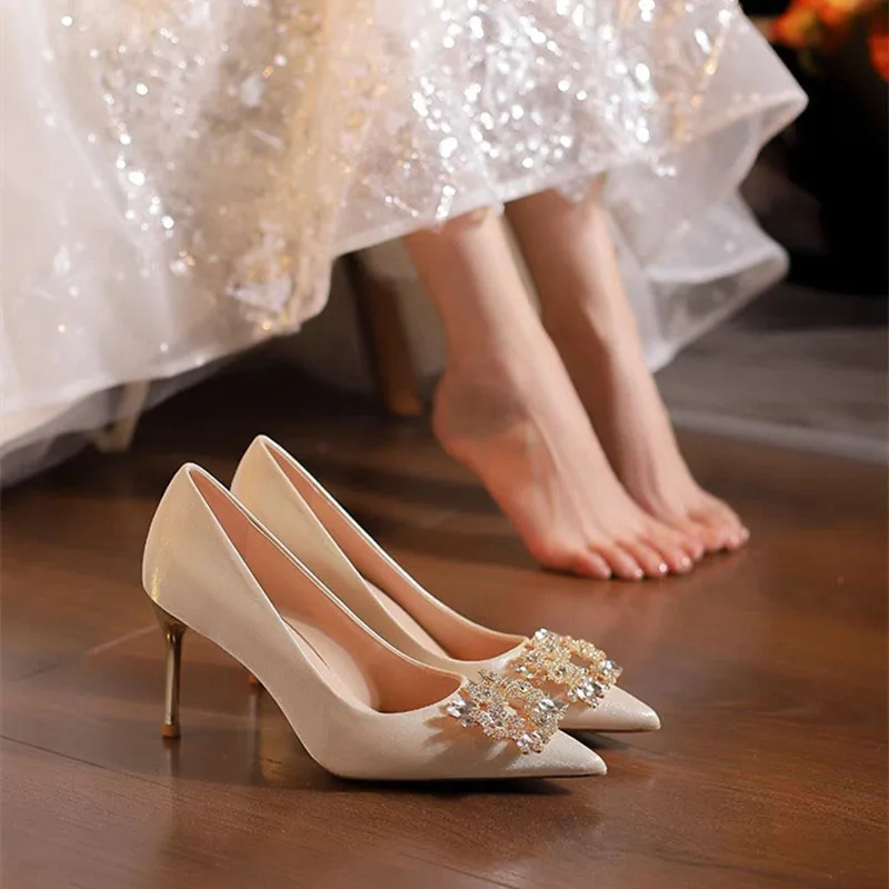 French-Style Wedding Shoes Bride Design Crystal Thin Heels Pumps Women Elegant Pointed Toe High-Heeled Shoes Woman Prom Shoes