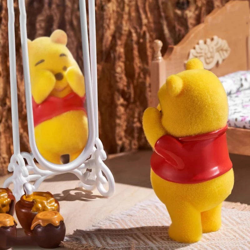 本物のトプトイ くまのプーさん ハッピー エブリデイ シリーズ ブラインドボックス トレンディ プレイ フロッキングモデル ドール デコレーション コレクション ギフト