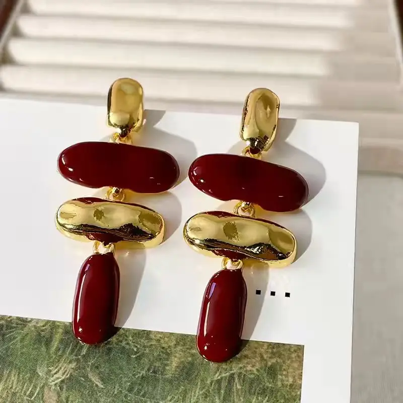 2026 New Autumn Winter Retro Gold Enamel Drip Glaze Big Earrings For Women Unique Luxury Earrings Elegant Daily Jewelry