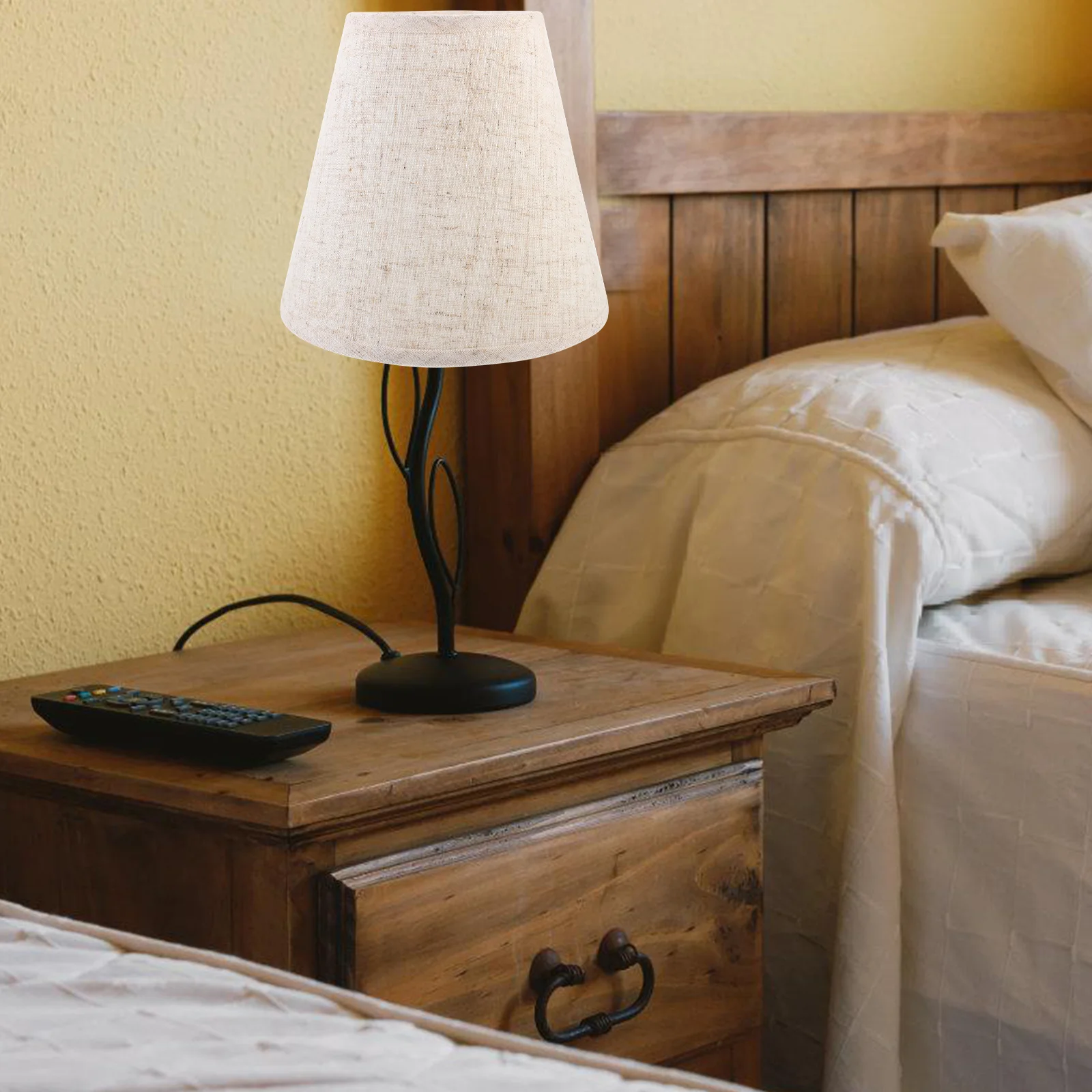 

Clip on Lamp Shade Linen Fabric Sturdy Iron Design Soft Lighting Bedside Pendant Lamp Shade Replacement Hanging Lampshades