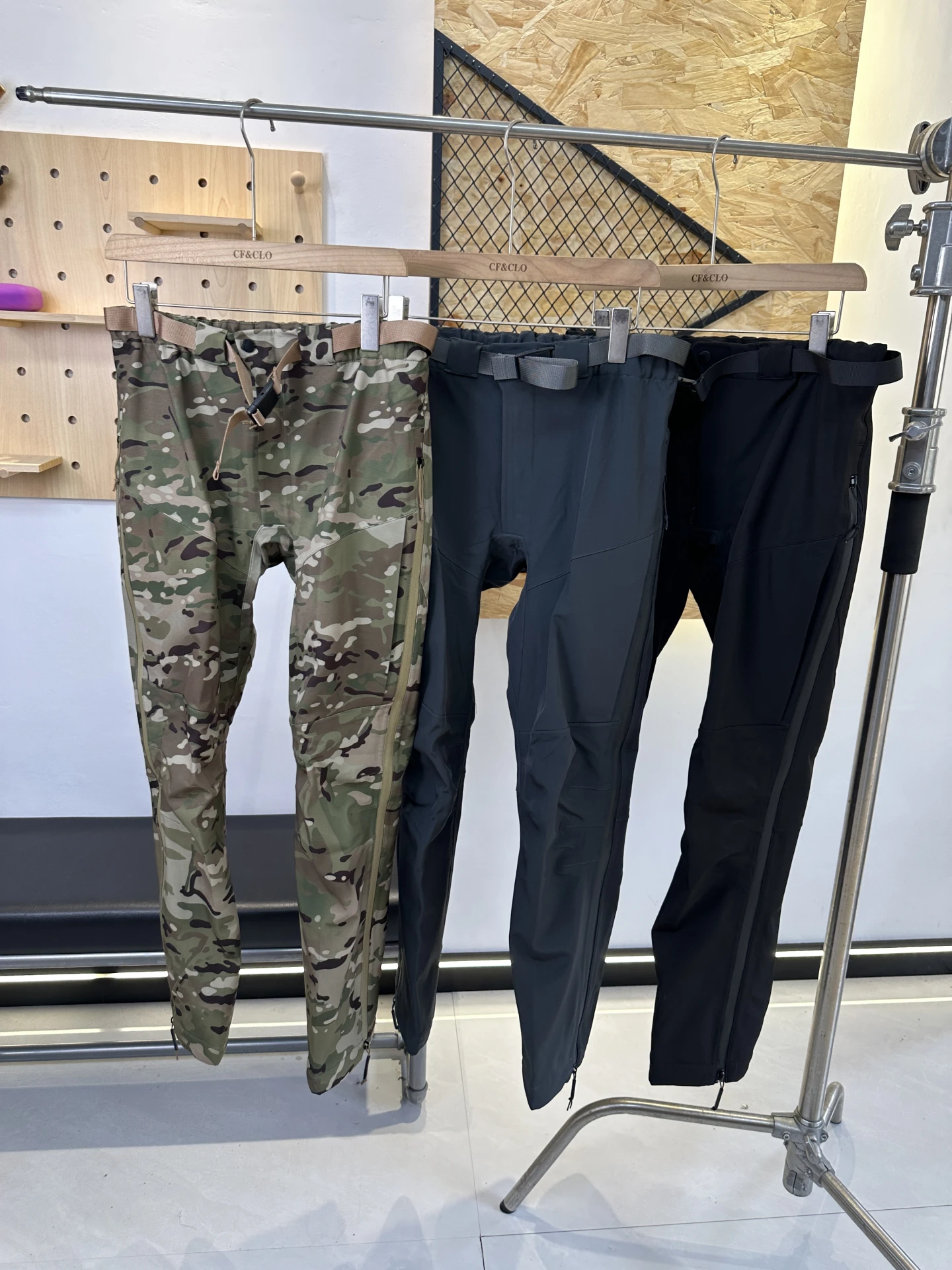 

King of the Jungle! Fully Taped Waterproof Outdoor Skiing Men's Fce Lined Hard ell Pants Casual Straight Leg Trousers