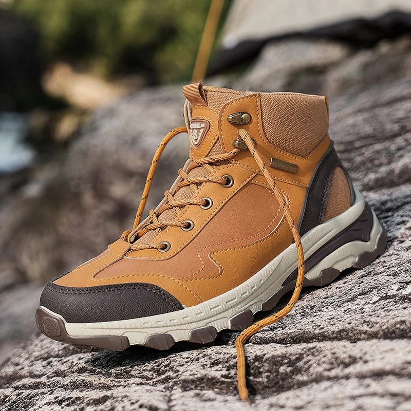 

Large-size High-top Men's Tactical Boots with Anti-slip and Wear-resistant Properties Suitable for Hiking and Outdoor Activities