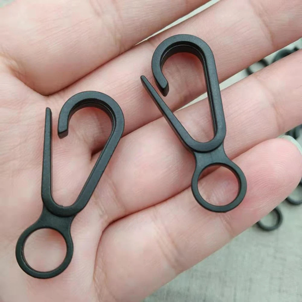 DIY Keychain 8-Shaped Glasses Chain Buckle Small Carabiner Snap Anti-lost Rope Hook Plastic Buckle