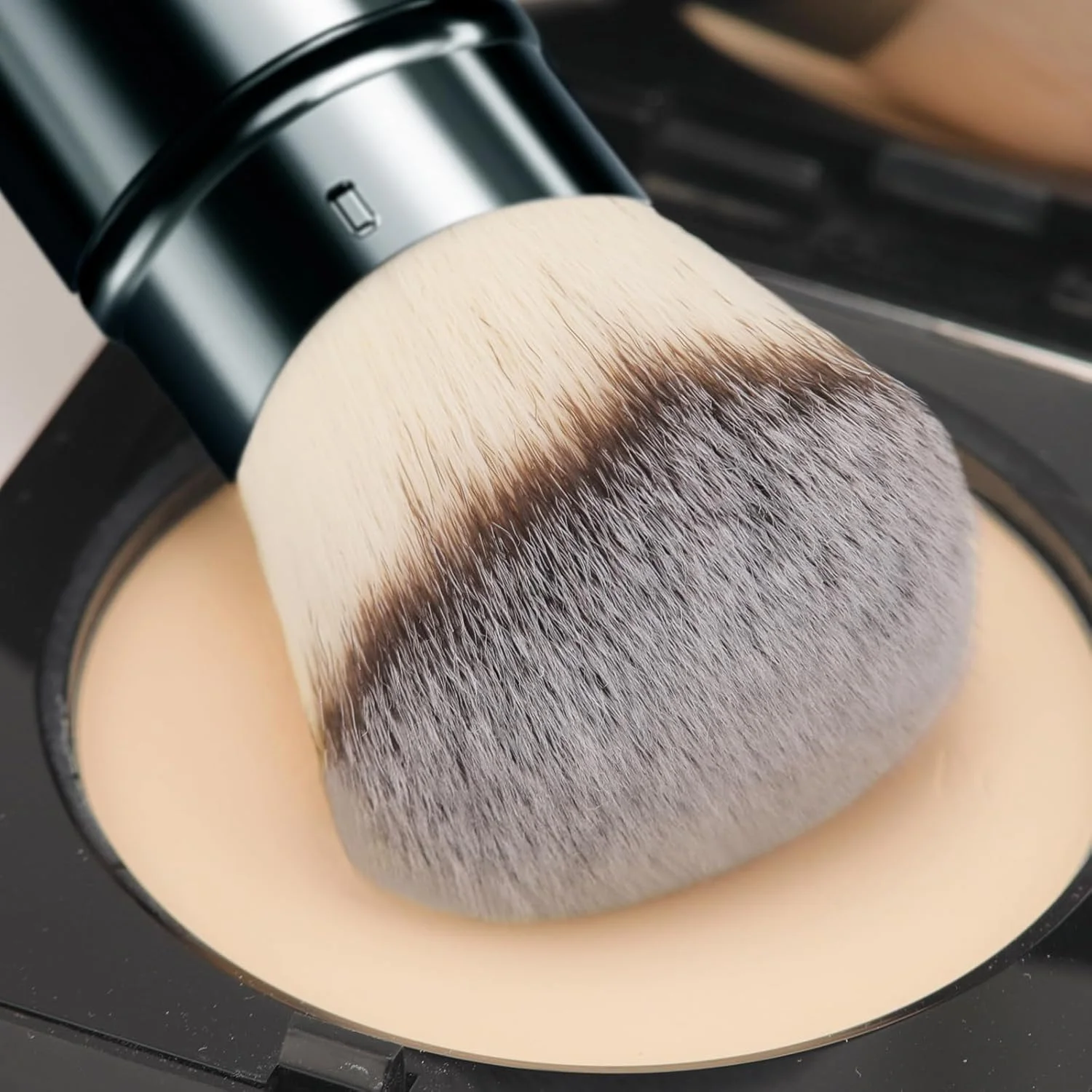 DUcare Retactable Foundation Brush Flat Top Brush Synthetic Professional Makeup Blush Brush Liquid Face Powder Makeup Tools