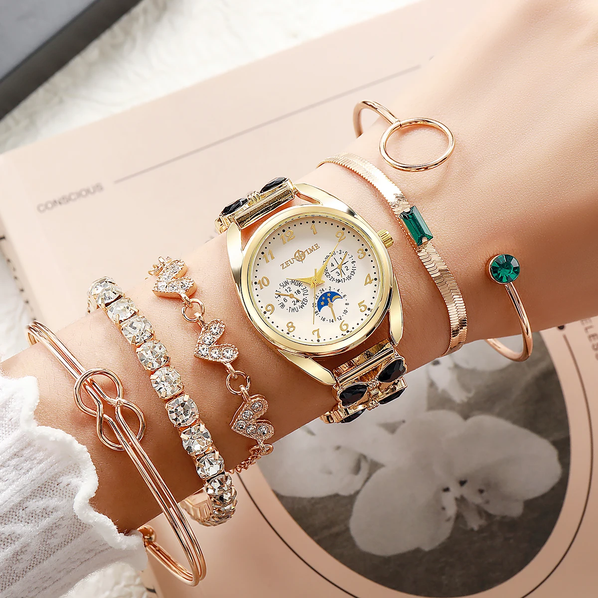 

Винтажный зеленый квадратный набор украшений с часами | Двухцветная резинка для волос | Подвеска «Дейзи и Клоуэр» | Набор из 4 предметов в ретро-стиле для женщин