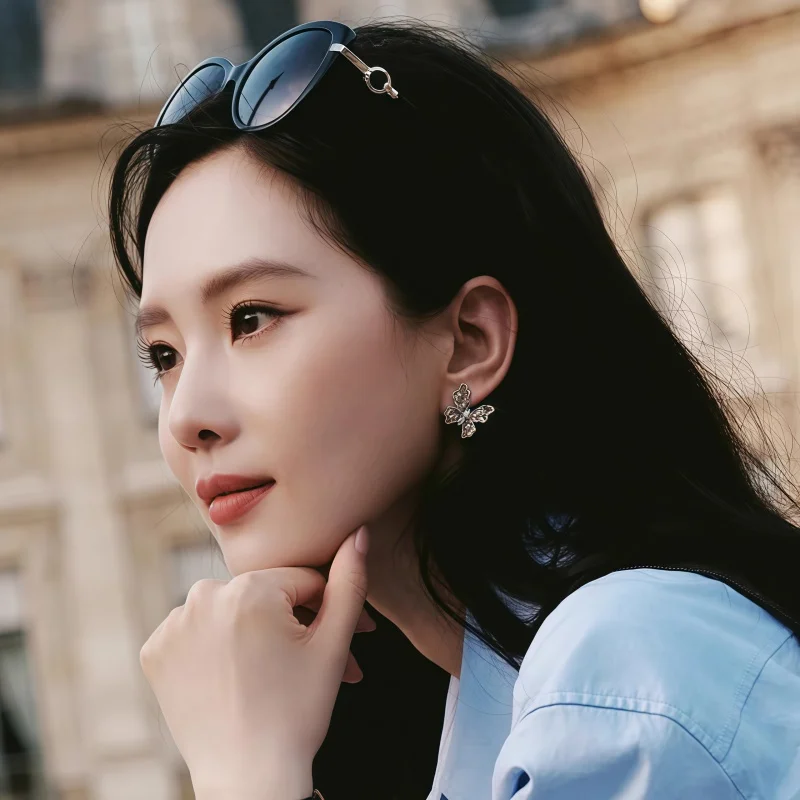 French Fashion Sweet Hollow Zircon Butterfly Earrings for Women High-end feel Exquisite Vintage All-match Pearl Earrings Jewelry