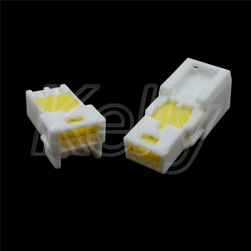 4P 0.7 Series Car Rearview Mirror Plug Cable Connector Miniature Auto Unsealed Socket 6098-1116 6098-1120 3A04MW 3A04FW