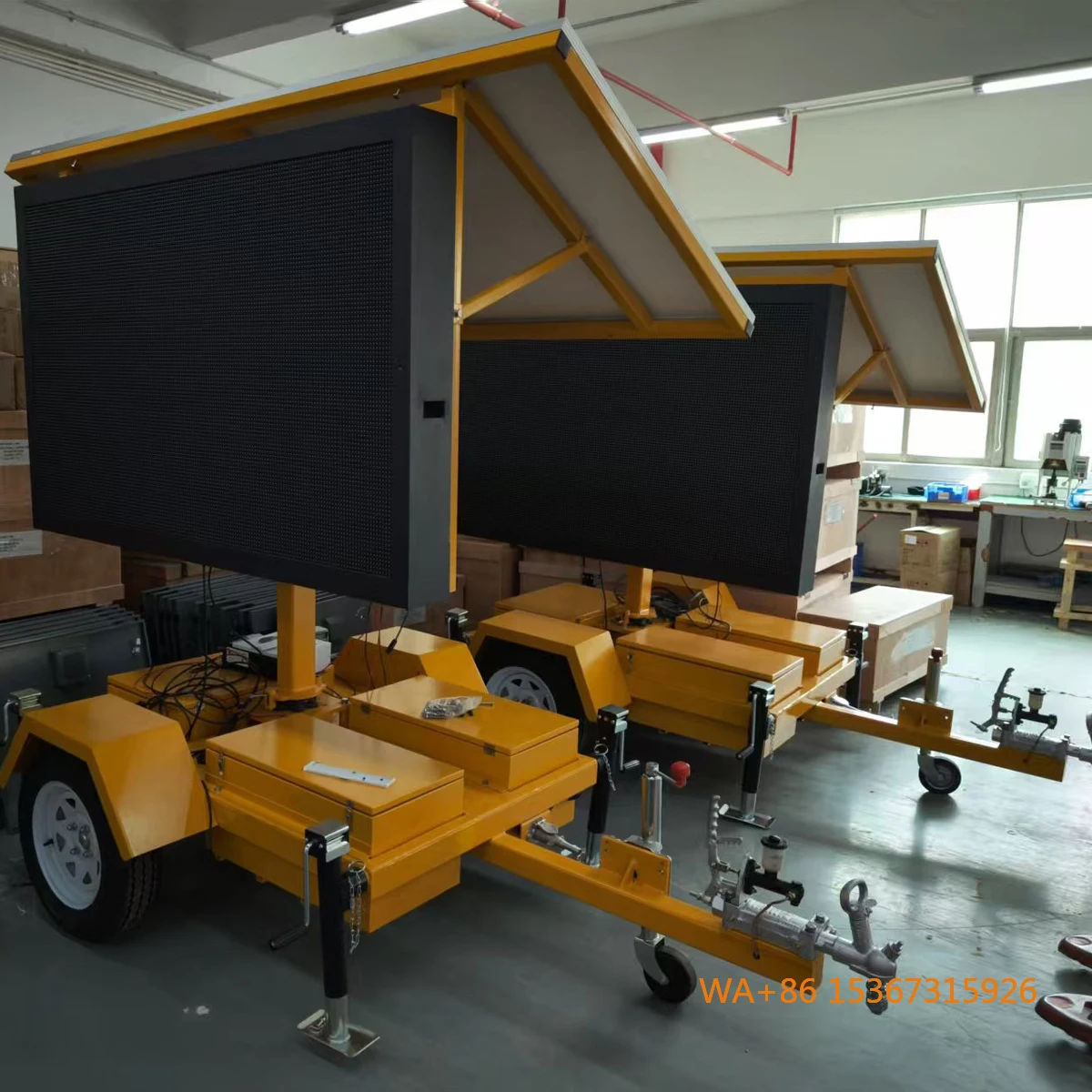 IP65 Solar-LED-VMS-Anzeigetafel für Außenwerbung mit Anhänger