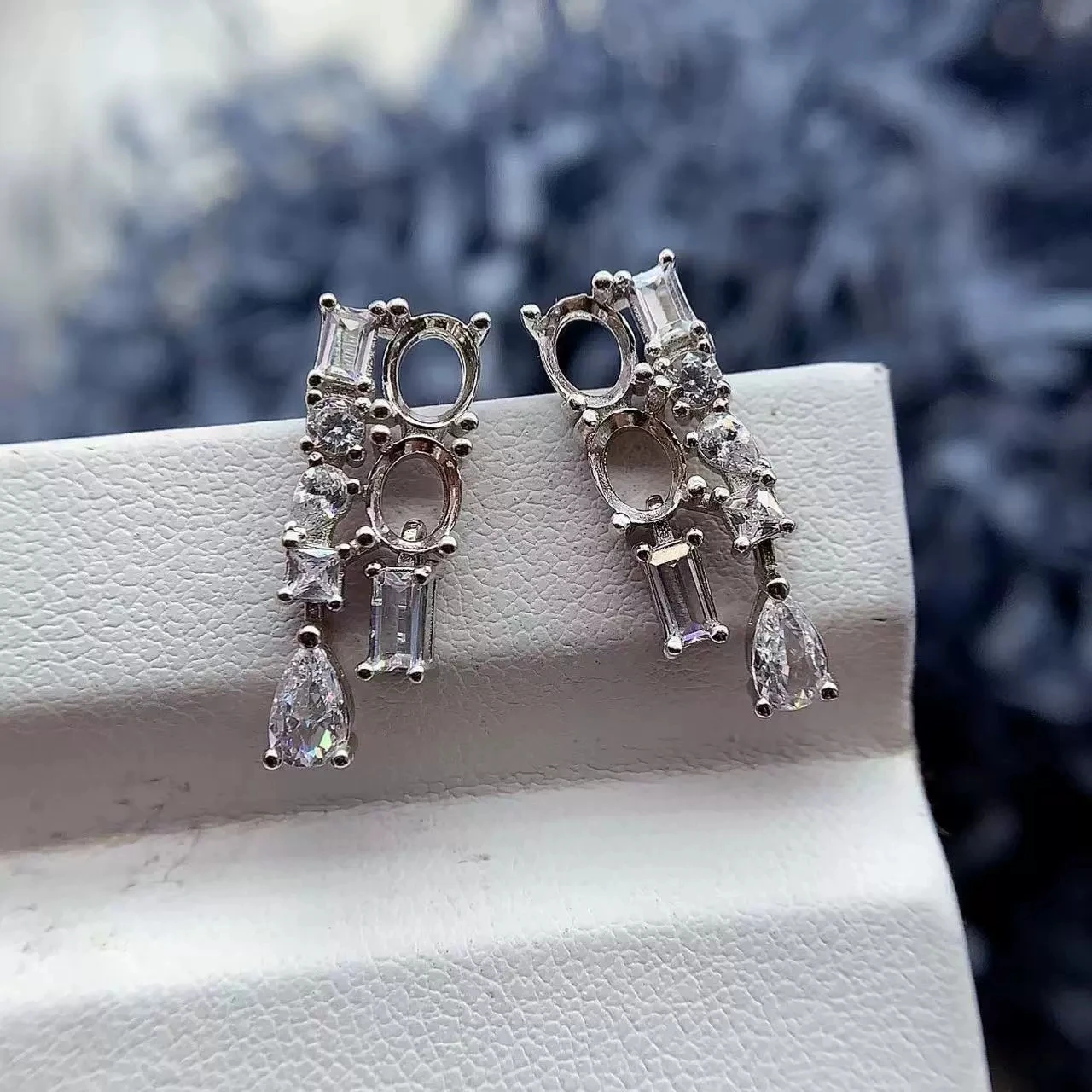 

MeiBaPJ Inlay Oval 4*5mm Stone Womens Earrings Settings S925 Sterling Silver Classic Gifts Charm Luxury Jewelry Wholesale