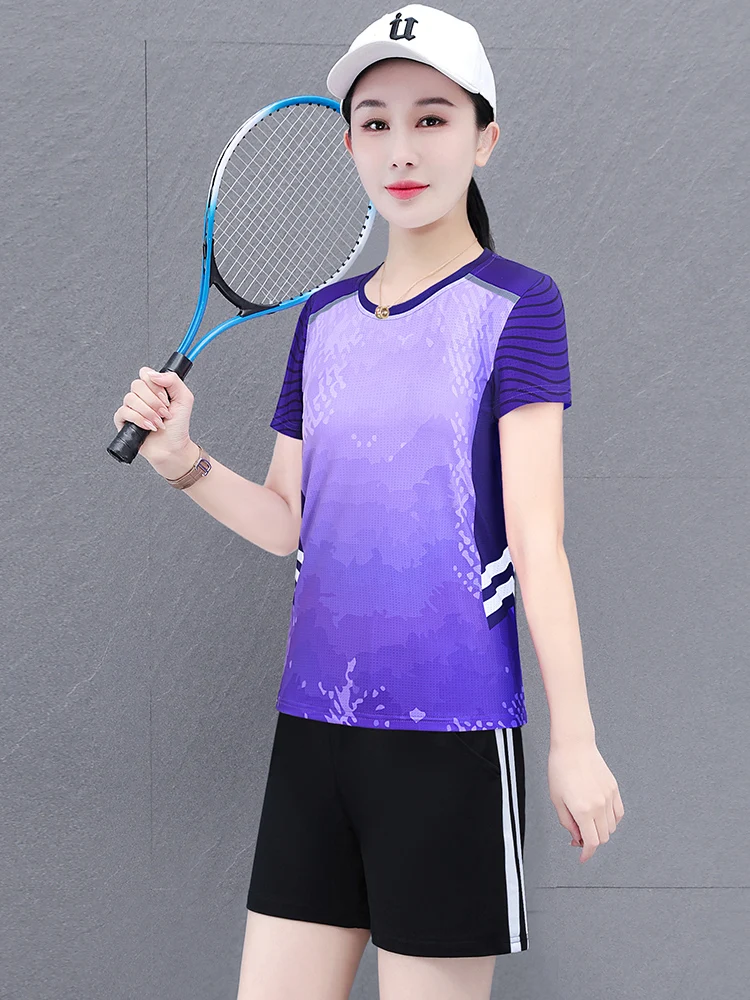 

Спортивный костюм Ice Silk Qui Dry, женский летний новый тонкий дышащий комплект для мамы, комплект из двух предметов для утреннего бега, повседневный спортивный костюм...