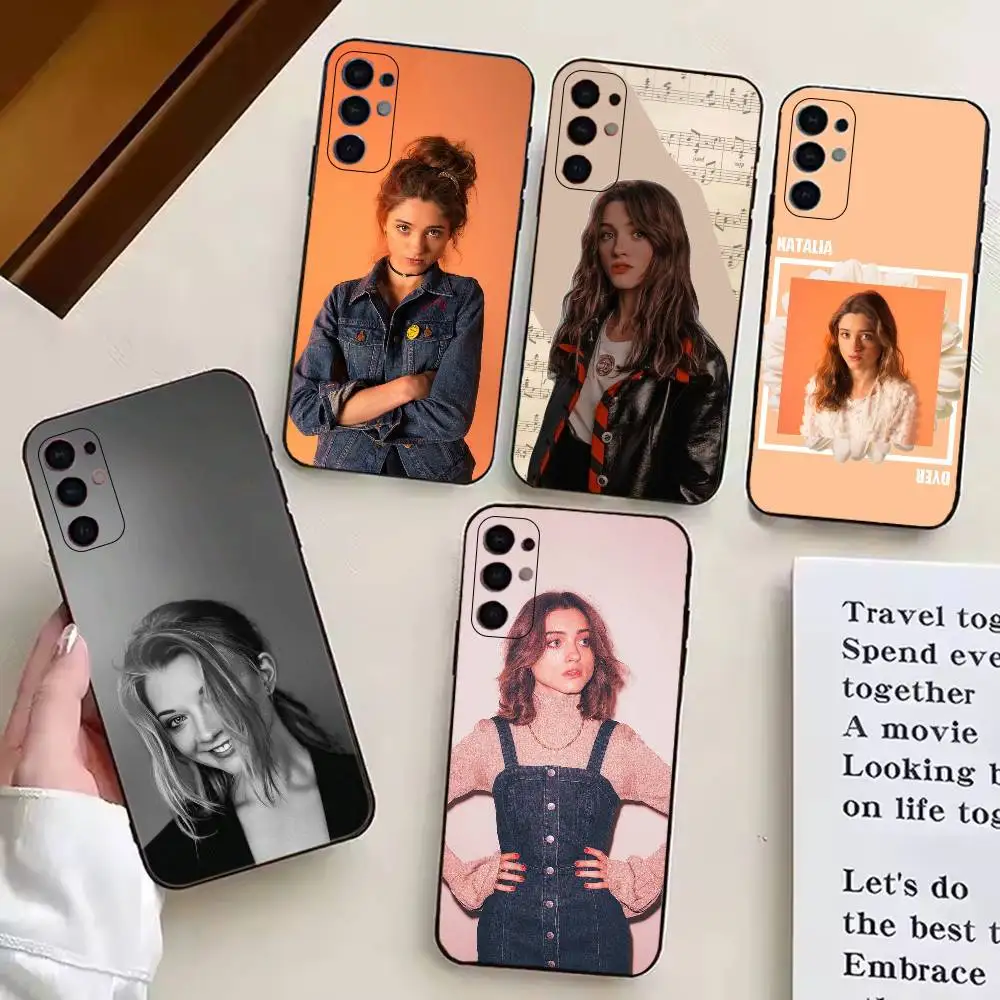 N-Natalia Dyer Actor Trendy Phone Case For Samsung S25,S24,S21,S22,S23,S30,Ultra,S20,Plus,Fe,Soft Silicone Black Cover