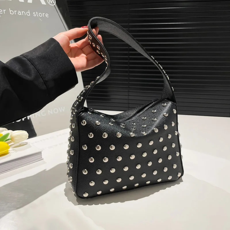 حقيبة اليد المخصصة الجديدة لعام 2025 للكتف والإبط عصرية وعالية الجودة وقدرتها سعة كبيرة