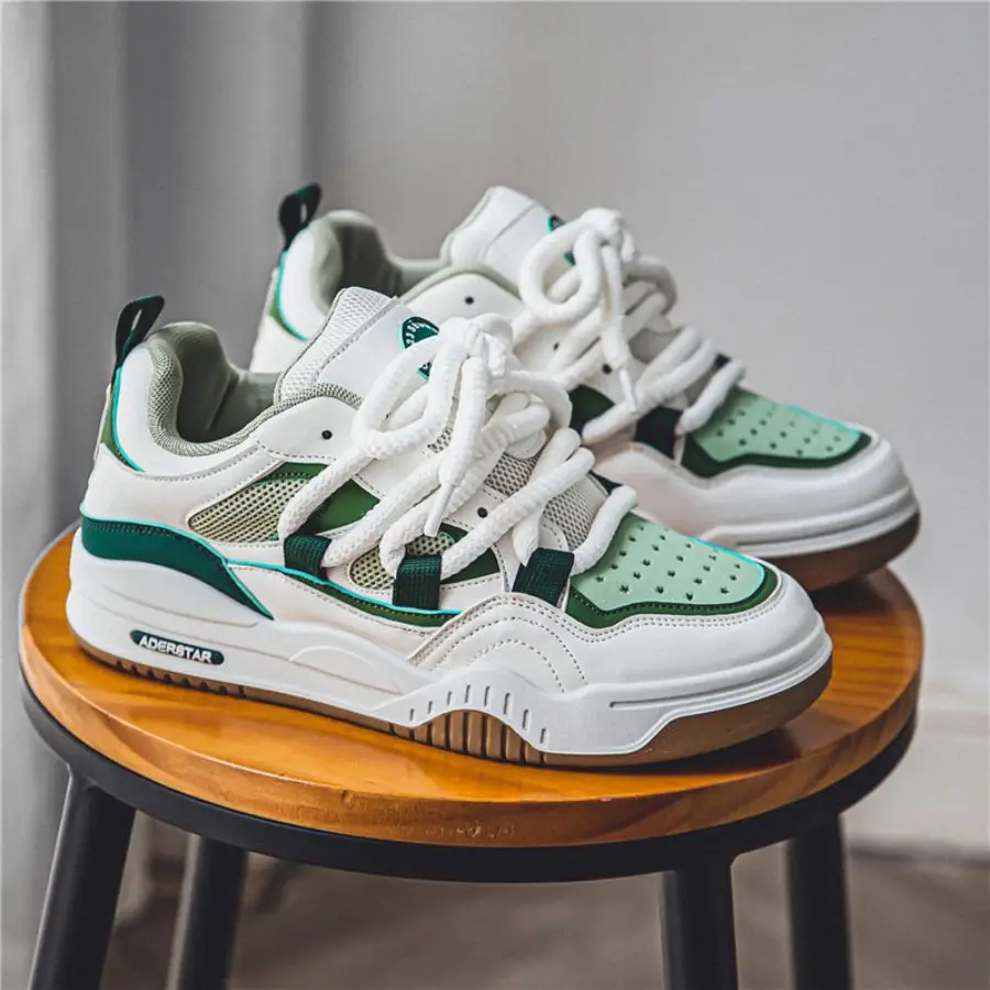 

Новые мужские спортивные кроссовки, повседневная и универсальная модная обувь.