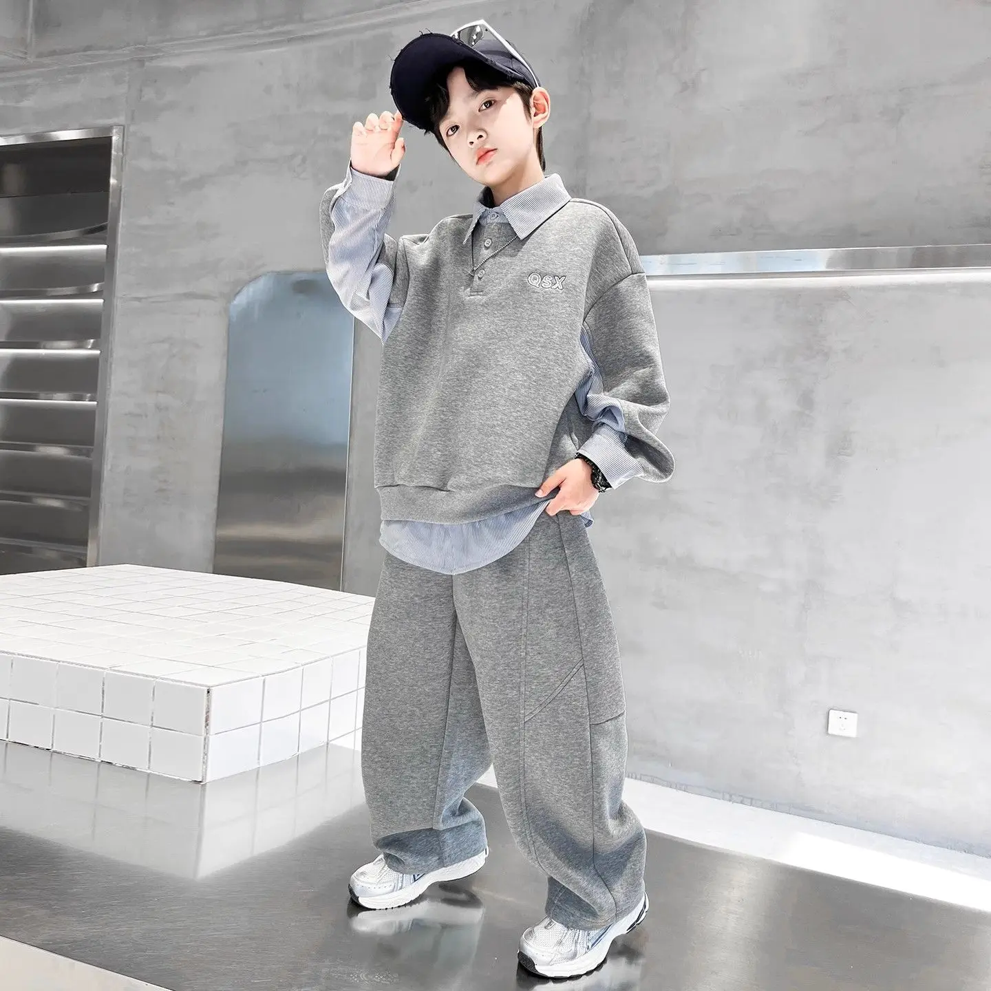 Fashionable Boys Spring Autumn Outfit Set Comfortable Sportswear for Middle And Large Children Stylish Two-Piece Hoodie Combo