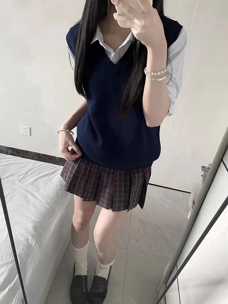 เสื้อกั๊กไหมพรมถักสไตล์ญี่ปุ่น รุ่น Original JK สำหรับผู้หญิง แฟชั่นสไตล์นักศึกษา แมทช์ง่าย ทรงคอวี เหมาะสำหรับฤดูใบไม้ผลิและฤดูใบไม้ร่วง