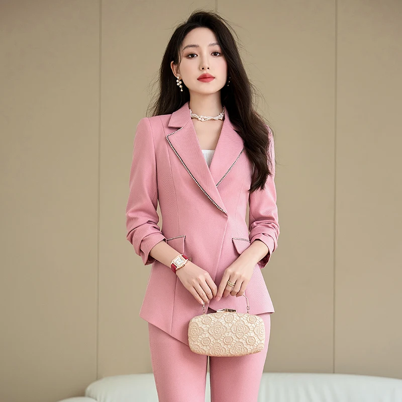 Giacca da abito da donna professionale di design e temperamento 2025 Autunno Nuovo abito da pendolarismo slim fit tutto-fiammifero