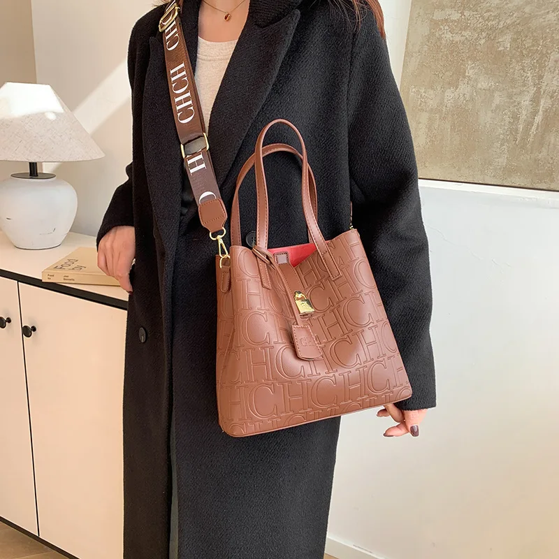 Bolsa balde feminina da moda inverno 2026, bolsa crossbody impressa de grande capacidade, bolsa de ombro elegante e versátil para uso diário