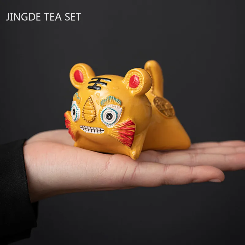 Creative Resin Color Changing Tea Pet Lucky Tiger Statue Tea Figurine Ornaments Can Raise Tea Set Decoration Tabletop Crafts