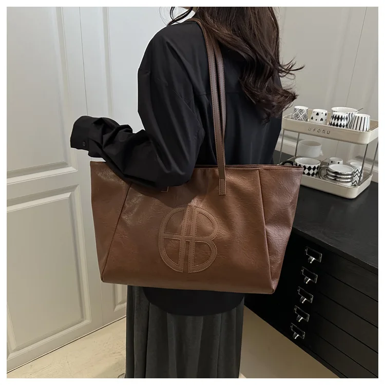 

‌Fashion Boho Canvas Tote Bag 2025 Women's Oversized Shoulder Bag Waterproof Commuter Purse with Zipper Pocket