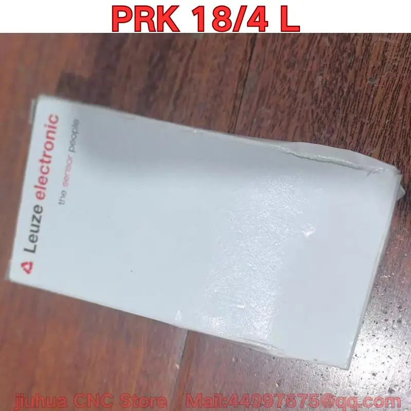 New PRK 18/4 L photoelectric sensor