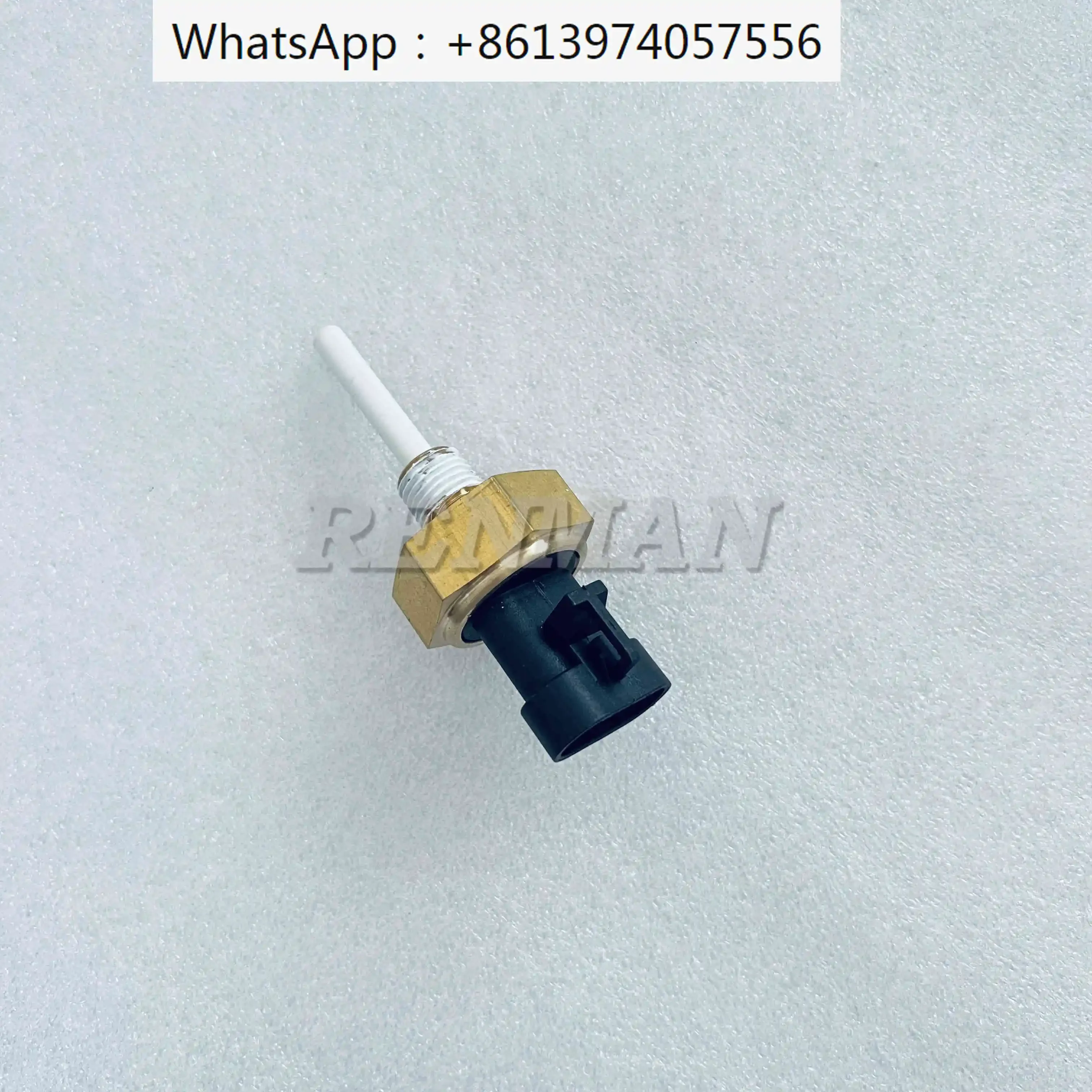 

Датчик уровня бака двигателя K38 2872769 4928568 4383933 2872768