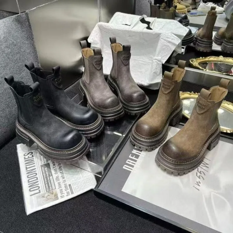 

Новинка 2025 года, горячая Распродажа, износостойкие нескользящие осенне-зимние женские ботинки с круглой головкой, однотонная модная женская обувь на шнуровке