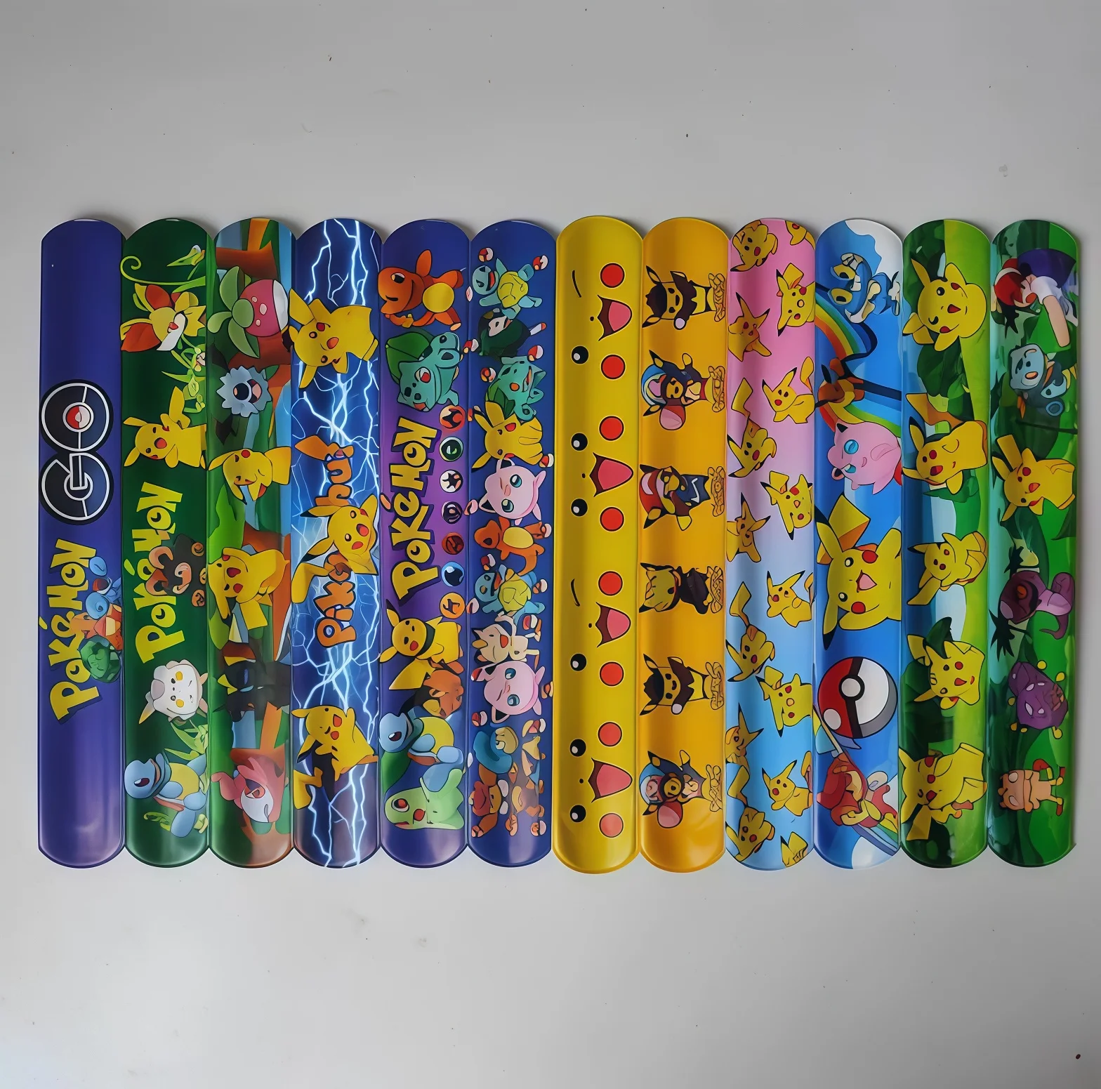 Pokemon Party Dekoration Pikachu Einweg Geschirr Party Hüte Tischdecke Tasse Teller Geschenk Tasche Baby Dusche Party Gefälligkeiten Pokemon